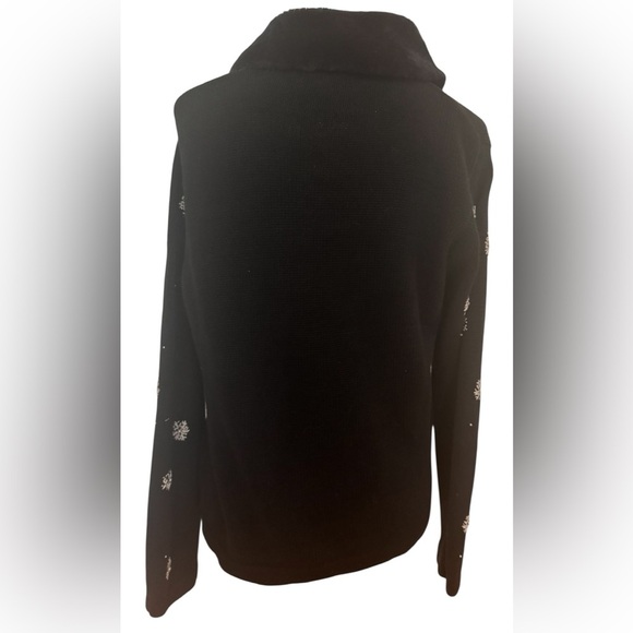 Vintage Victoria Jones Black Faux Fur Christmas Poinsettia Cardigan Size Medium - Picture 4 of 12